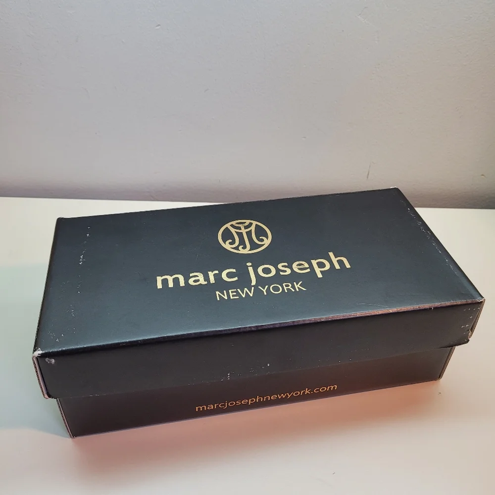 MARC JOSEPH NEW YORK Kids Boys/Girls Leather Navy blue loafers Size 4.5